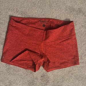 Nobull Low Rise 2” Shortie Shorts Heather Red Size Large